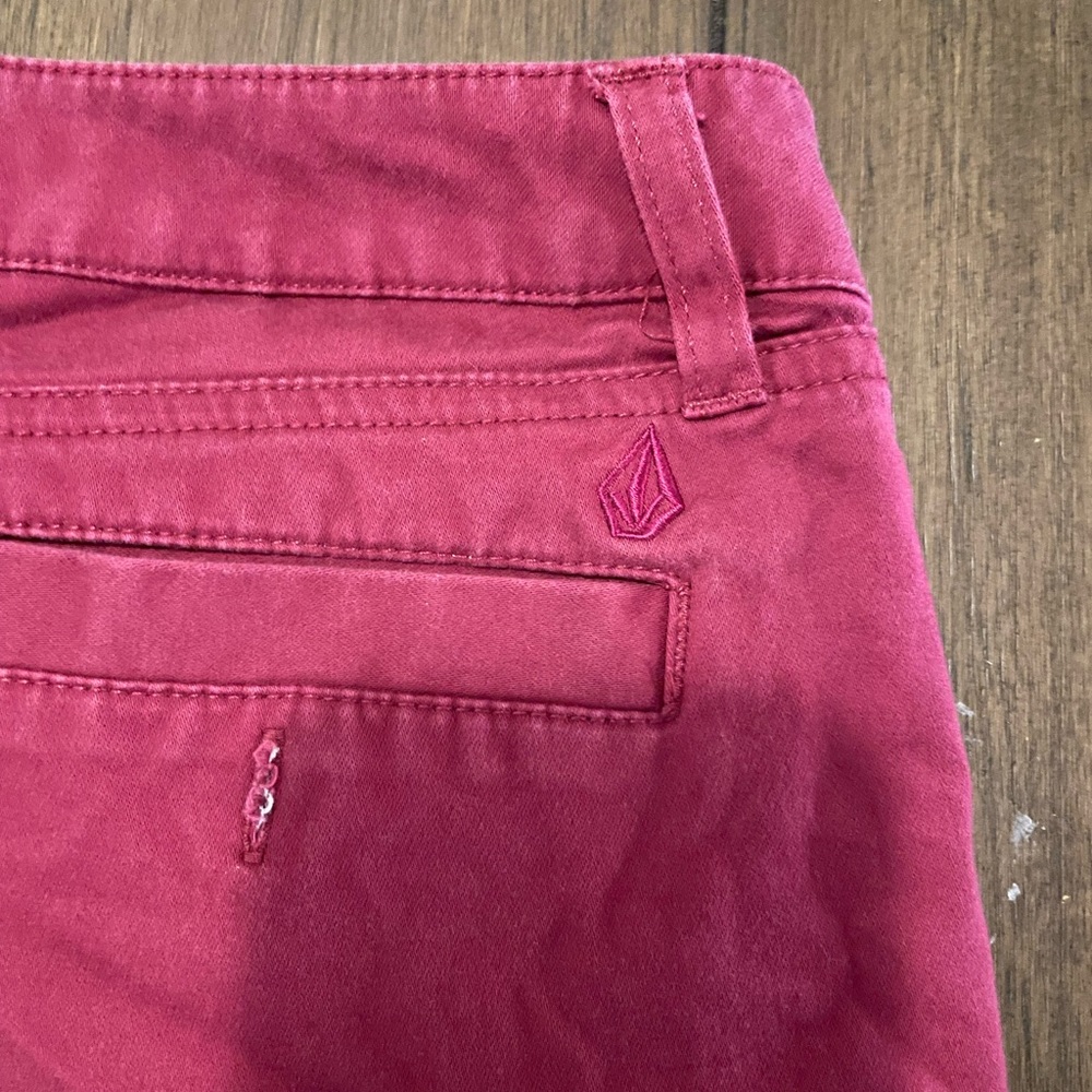 Volcom Shorts - Picture 4 of 4